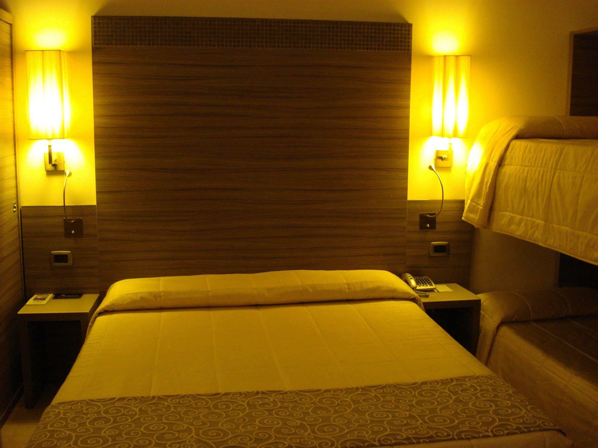 Morrisson Exclusive Rooms Roma Eksteriør bilde