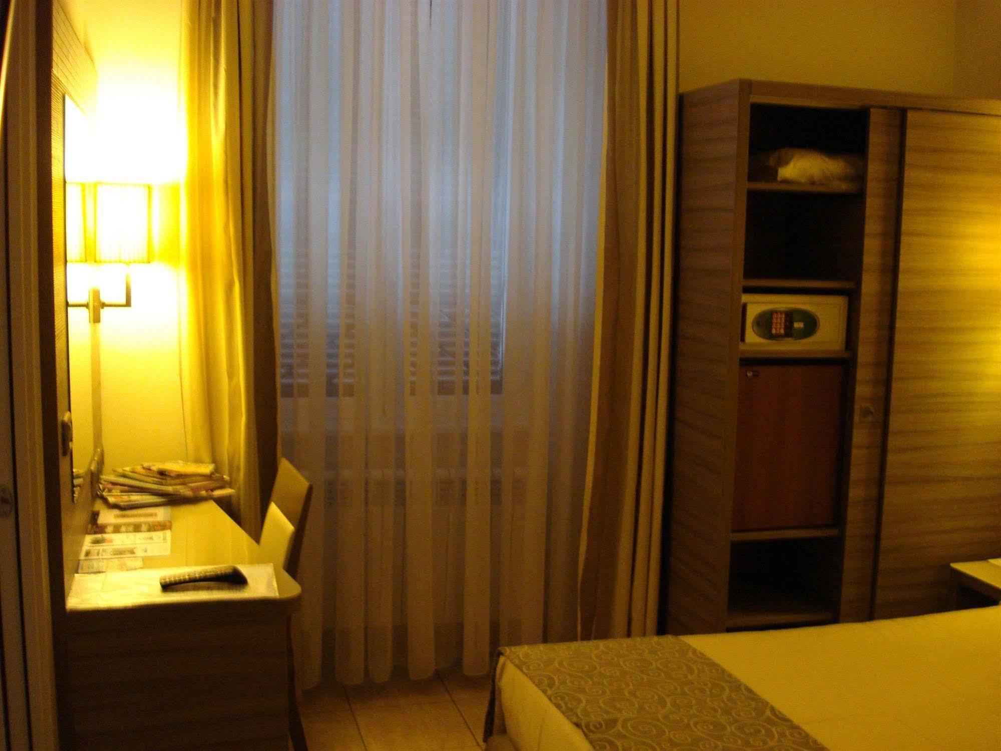 Morrisson Exclusive Rooms Roma Eksteriør bilde